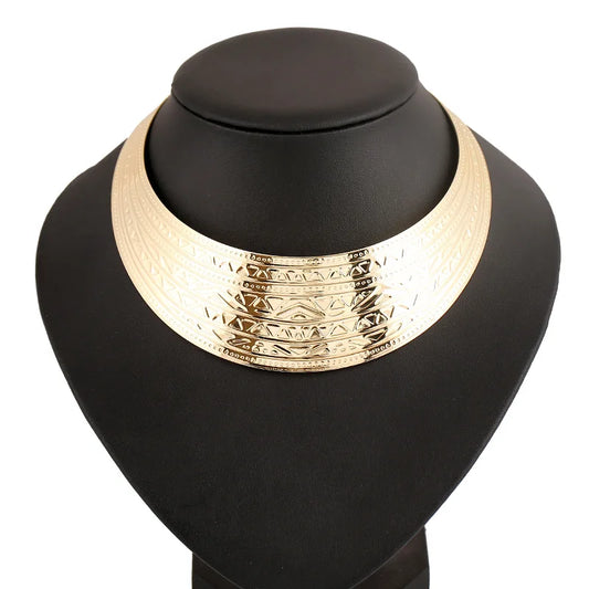 Colar Feminino Punk Luxo com Corrente Larga