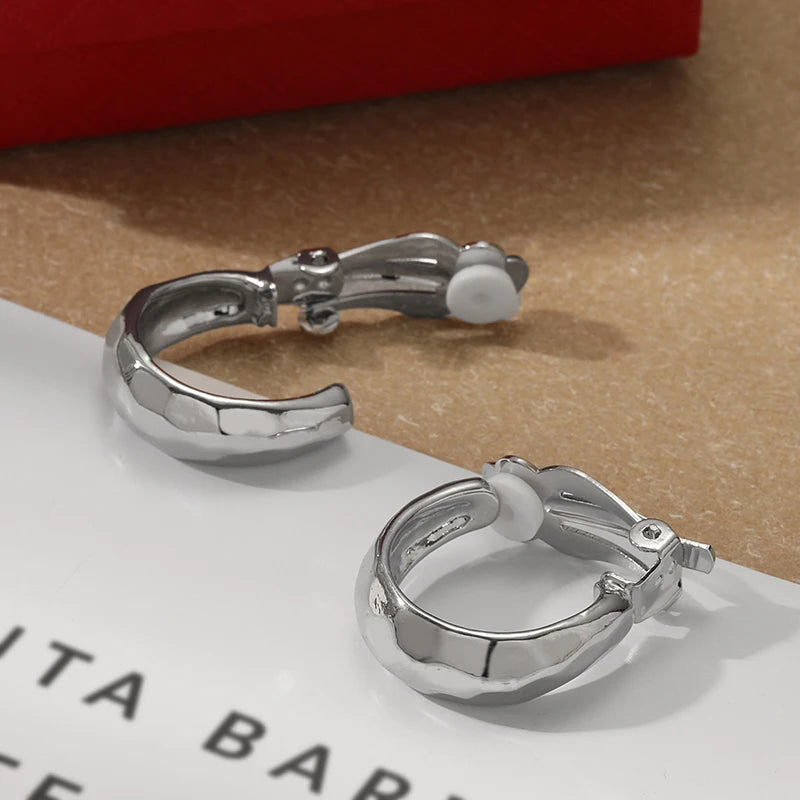 Brinco de Pressão Argola Croissant  — Aço Inox Hipoalergênico