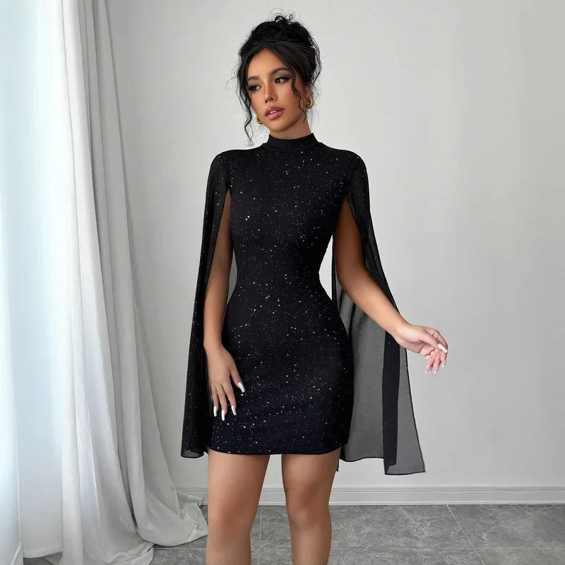 Vestido Mini Feminino com Gola Alta e Mangas Bufantes