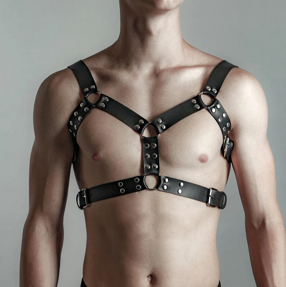 Harness Masculino de Peito Ajustável em Couro Sintético