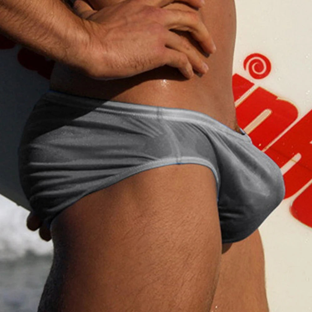 Sunga Masculina de Cintura Baixa com Pouch — Swimwear Transparente