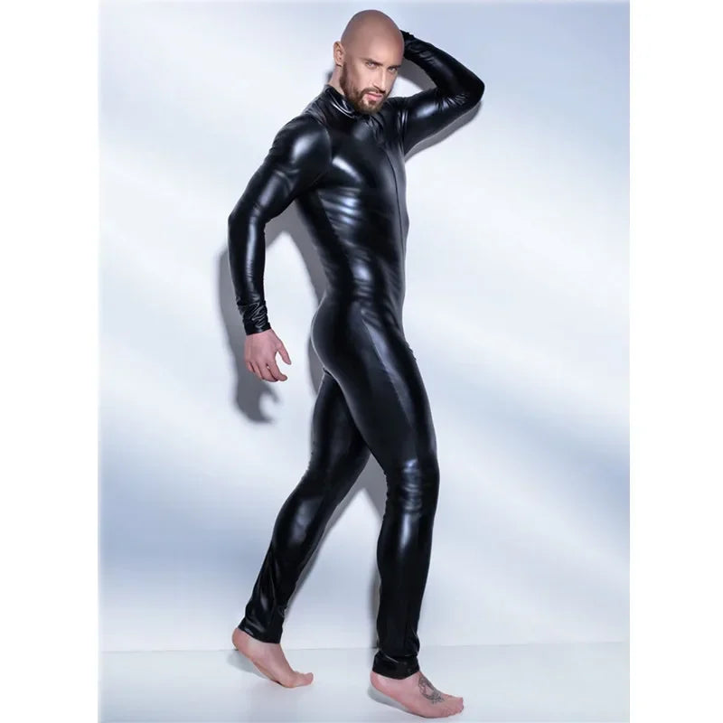 Macacão Masculino Fetichista Wetlook em Couro Sintético