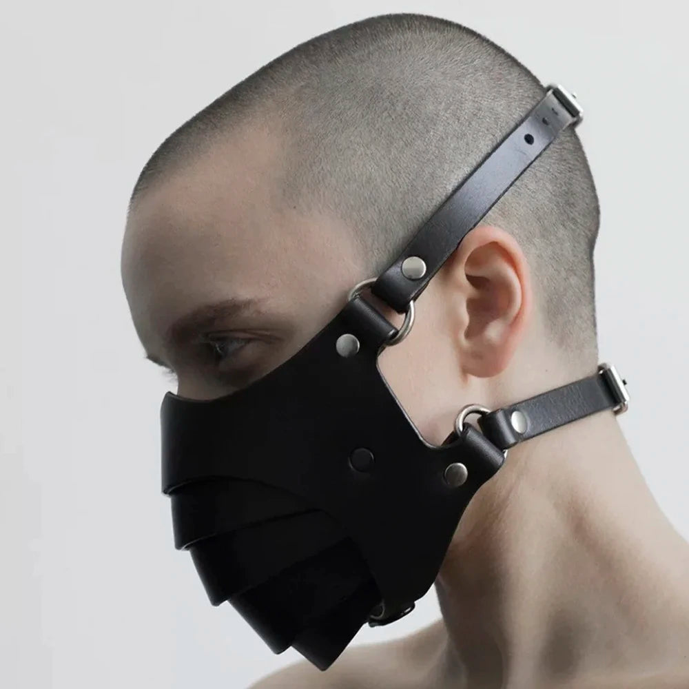 Máscara Gótica Punk em Couro
