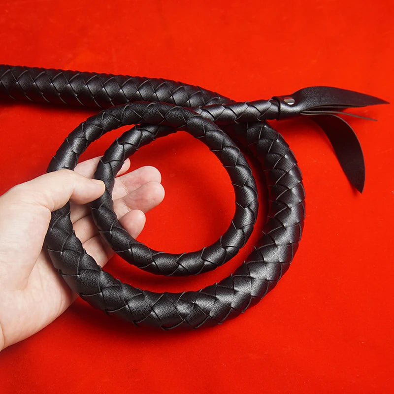 Chicote BDSM Extra Longo 117 cm