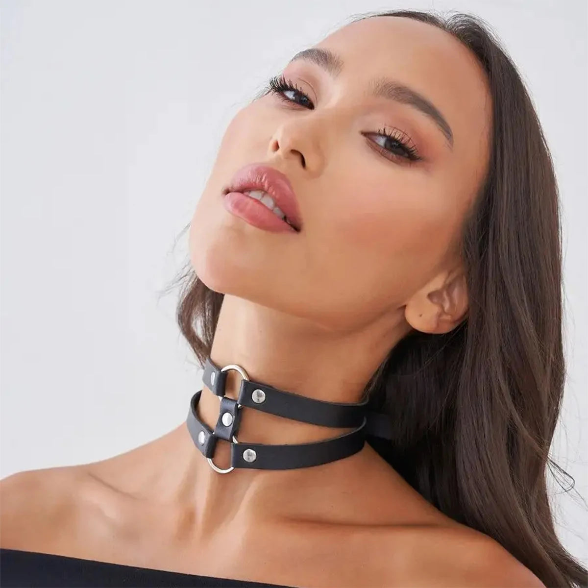 Choker Feminino BDSM em Couro Sintético