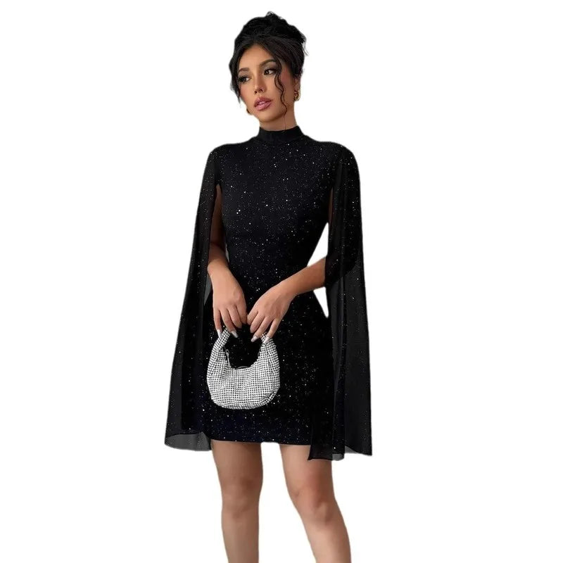 Vestido Mini Feminino com Gola Alta e Mangas Bufantes