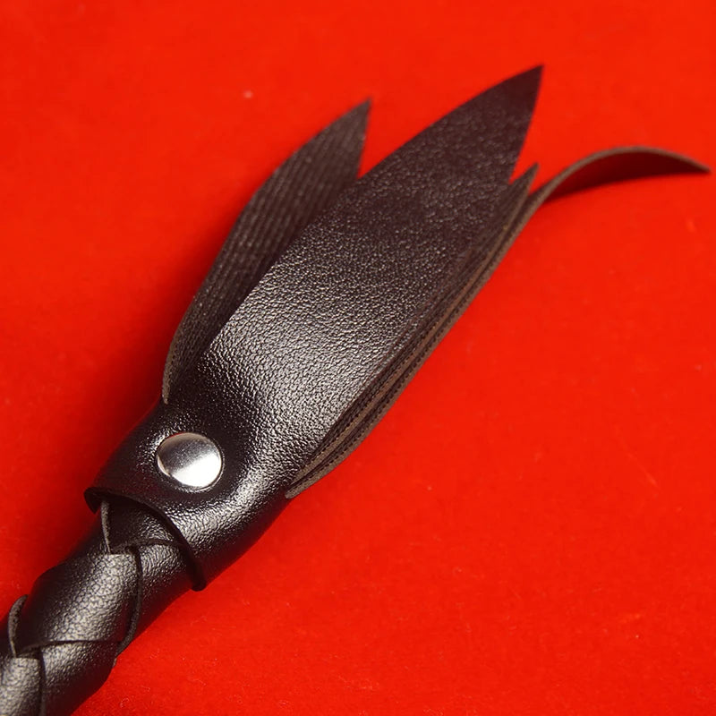 Chicote BDSM Extra Longo 117 cm