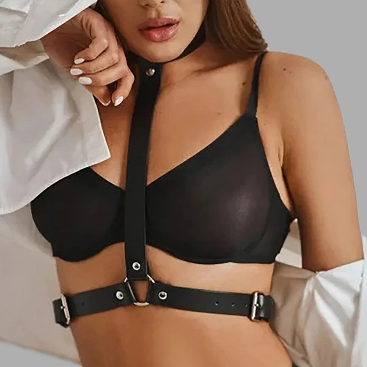 Harness Feminino em Couro