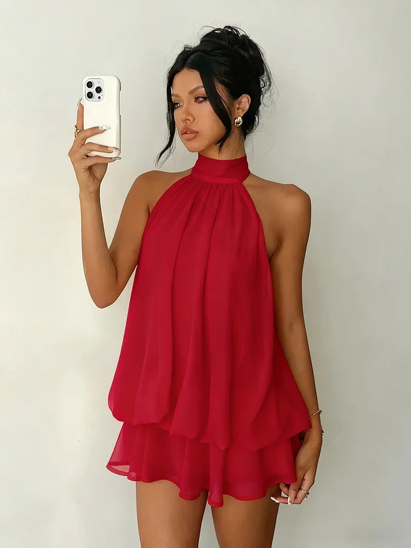 Vestido Feminino com Costas Abertas e Saia
